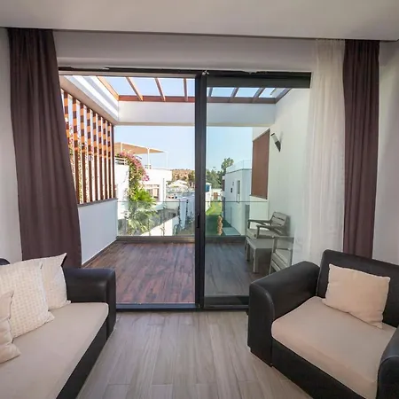 Modern Apartment Near Beach With Central Location In Bodrum Appartement Gümbet