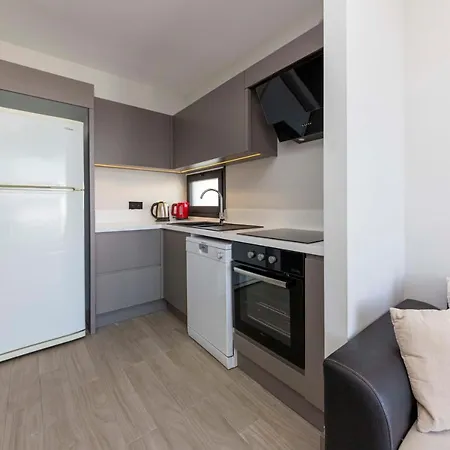 Modern Apartment Near Beach With Central Location In Bodrum Appartement Gümbet