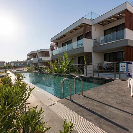 Appartement Modern Apartment Near Beach With Central Location In Bodrum *